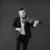 Michael Klotz is a dedicated teacher who serves as Teaching Professor and Artist-in-Residence at Florida International University in Miami, where he teaches viola and chamber music. Additionally, he mentors a select number of highly gifted pre-college students. Klotz has presented masterclasses at many of the leading institutions of music in the US. He is currently a member of the faculty of the Heifetz International Music Institute, an artistic advisor and viola faculty member of the Josef Gingold Chamber 