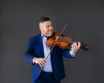 Michael Klotz is a dedicated teacher who serves as Teaching Professor and Artist-in-Residence at Florida International University in Miami, where he teaches viola and chamber music. Additionally, he mentors a select number of highly gifted pre-college students. Klotz has presented masterclasses at many of the leading institutions of music in the US. He is currently a member of the faculty of the Heifetz International Music Institute, an artistic advisor and viola faculty member of the Josef Gingold Chamber 